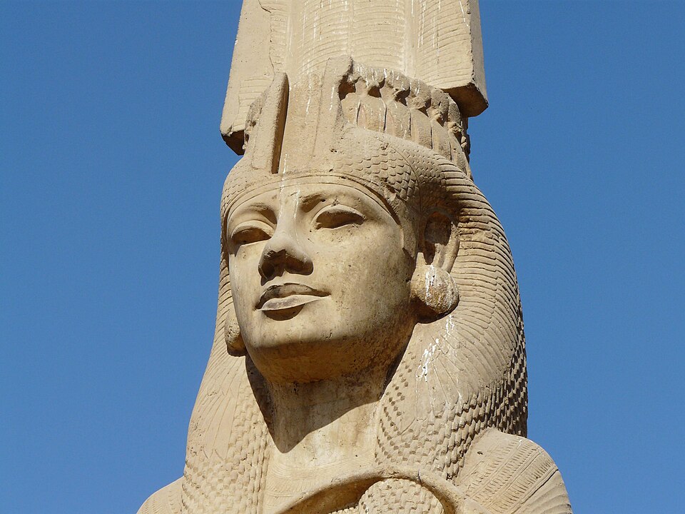 Meritamen Statue
